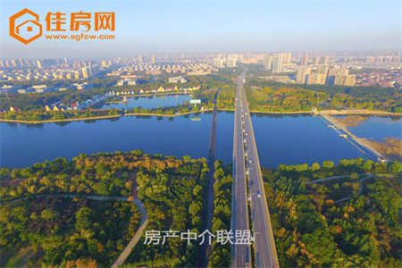 第五实小对过滨河御邸3室2厅1卫65万98m2精装修未住出售